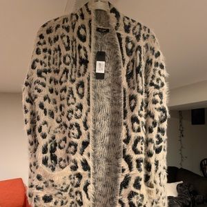Boutique fuzzy leopard cardigan